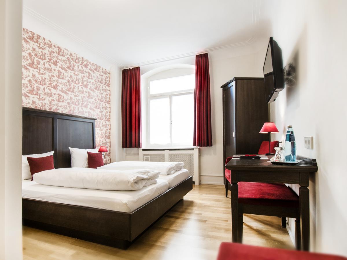 קונסטנץ Romantik Hotel Barbarossa מראה חיצוני תמונה